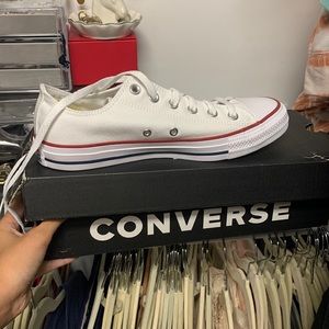 Women’s converse all-star low tops